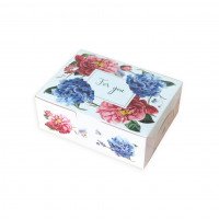 รูปกล่องสแน็ค ผืนผ้า (ลายดอกไม้แดงน้ำเงิน)